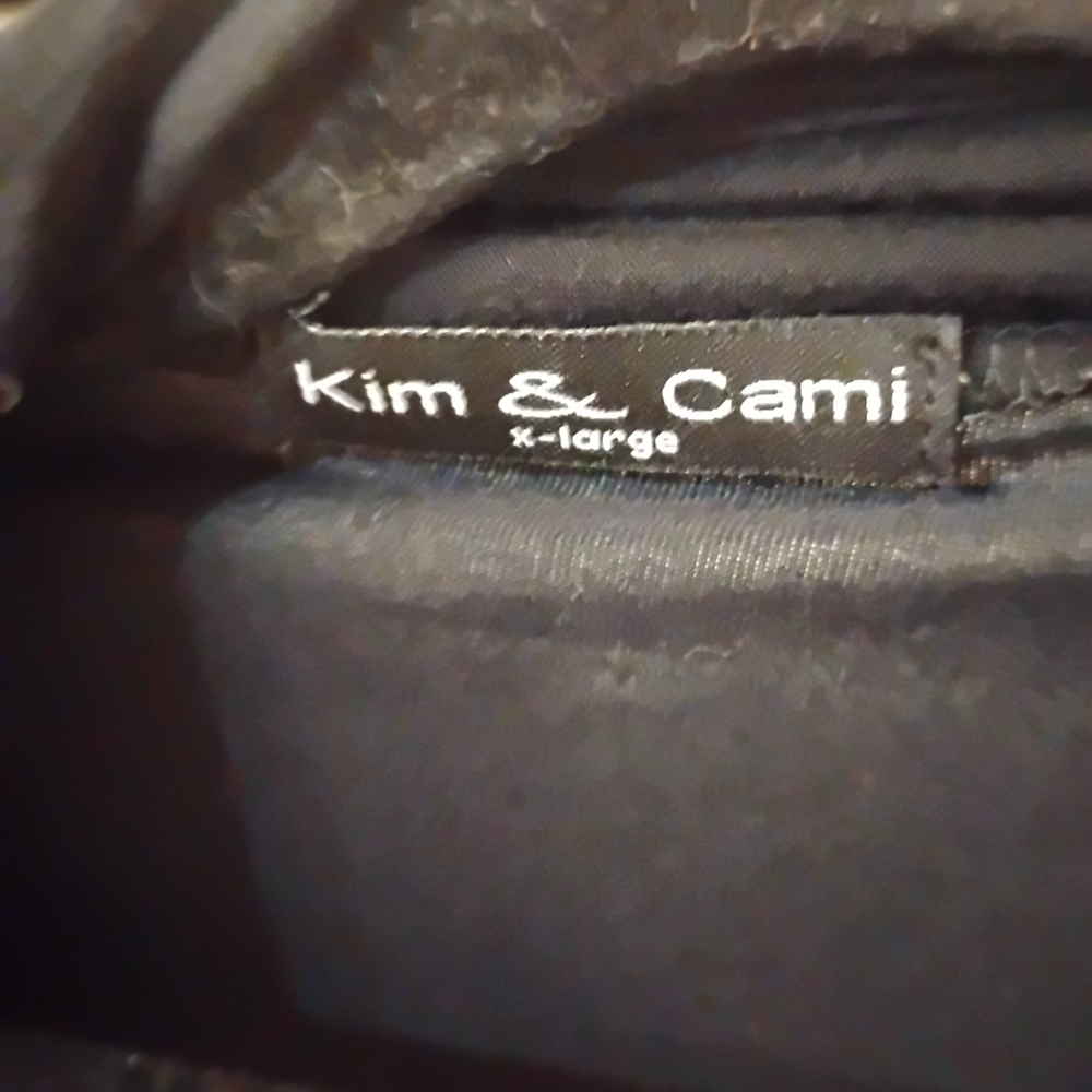 Kim And Cami Open Front Top With Floral Panel Detail. - Picture 3 of 3